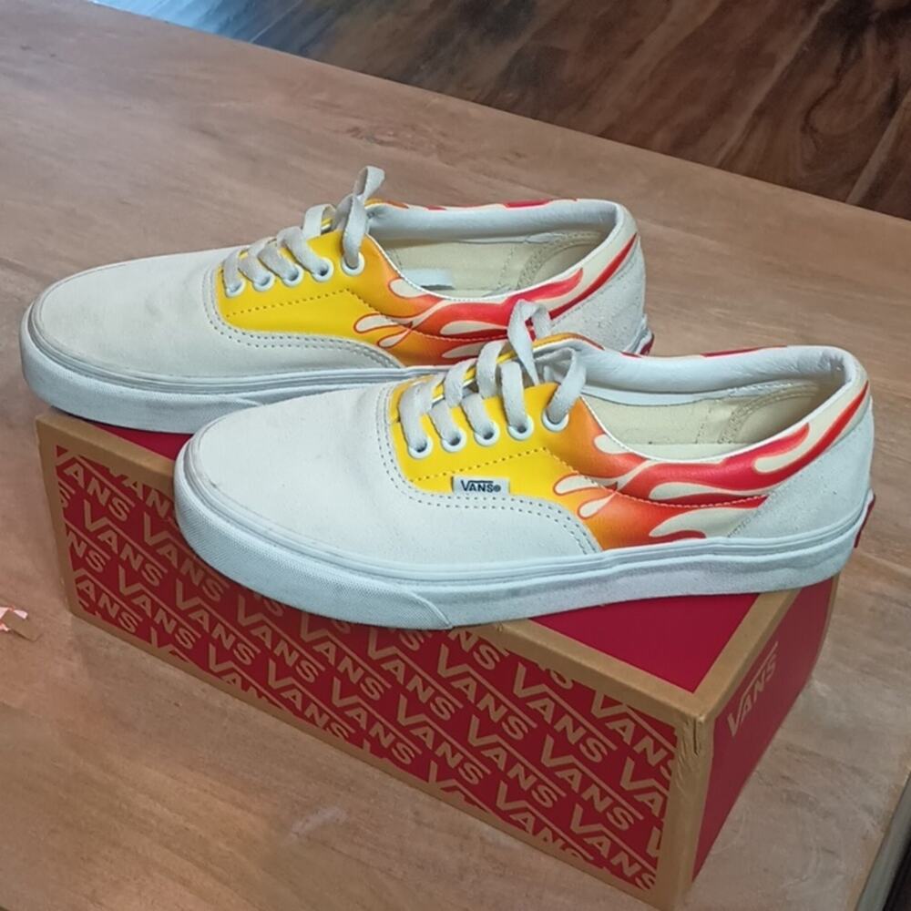 Vans Era Flame and classic white suede tennis shoe Unisex Sz. 8W/ 6.5 Men